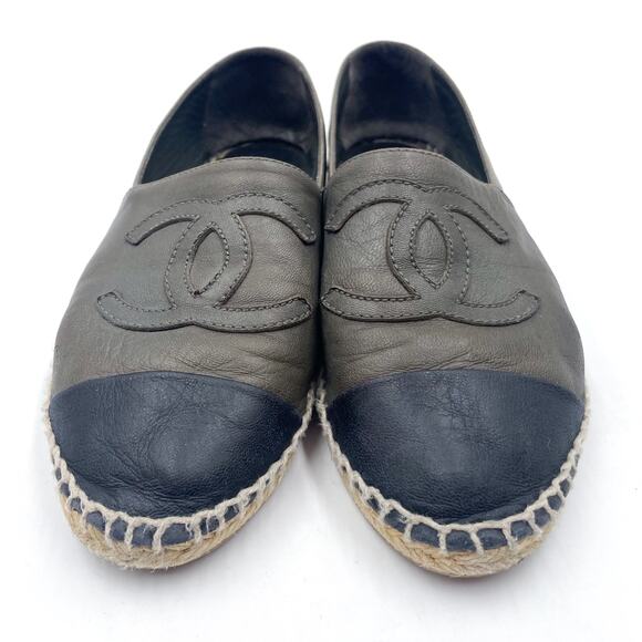 Chanel CC Espadrille Flat Gray Suede Leather Cap Toe Slip On‎ Sz 37 / 7 - Picture 2 of 14